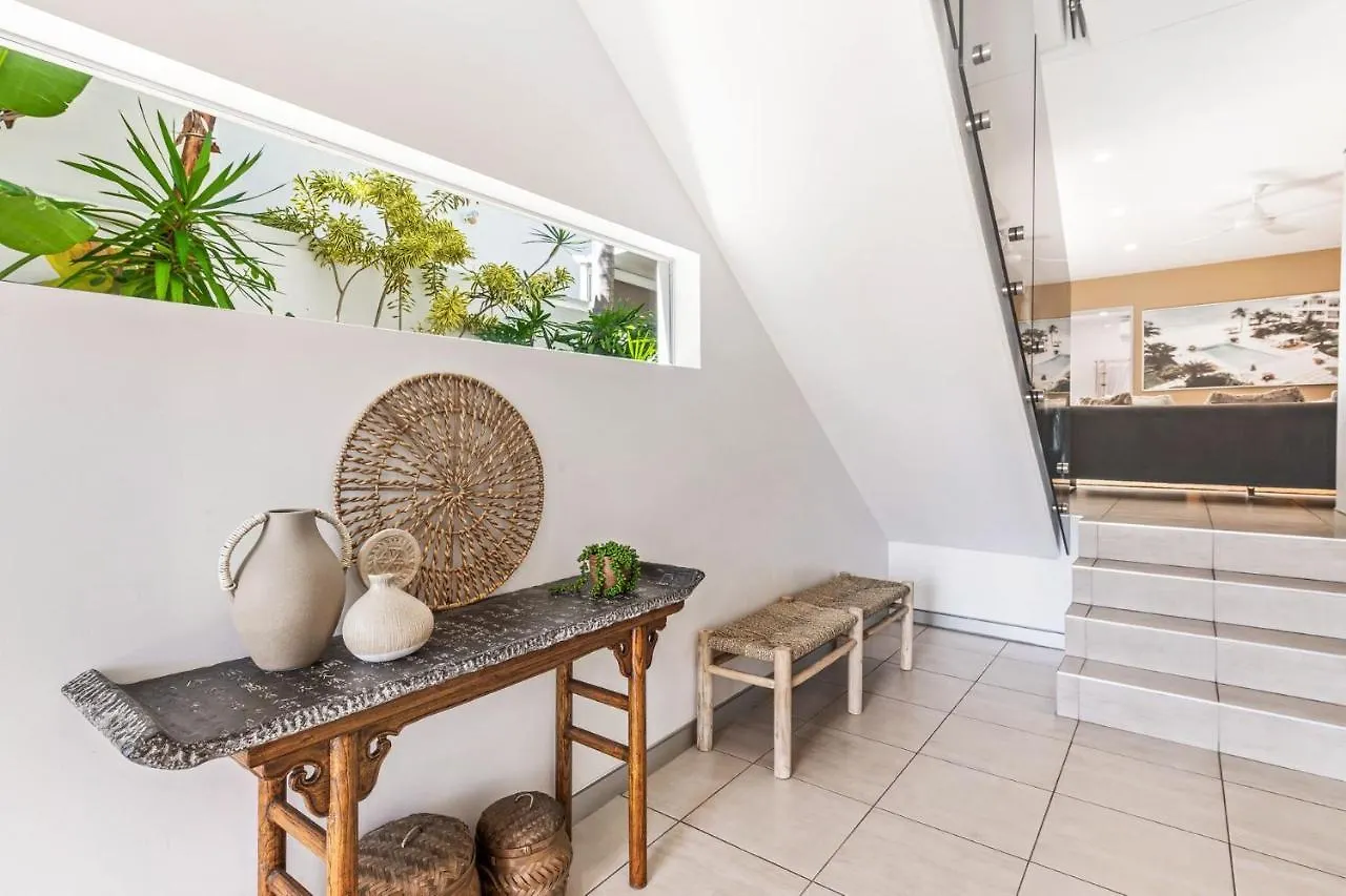 Alex Beach House, 100 Steps To The Sand, With Ocean Views Alexandra Headland Australia