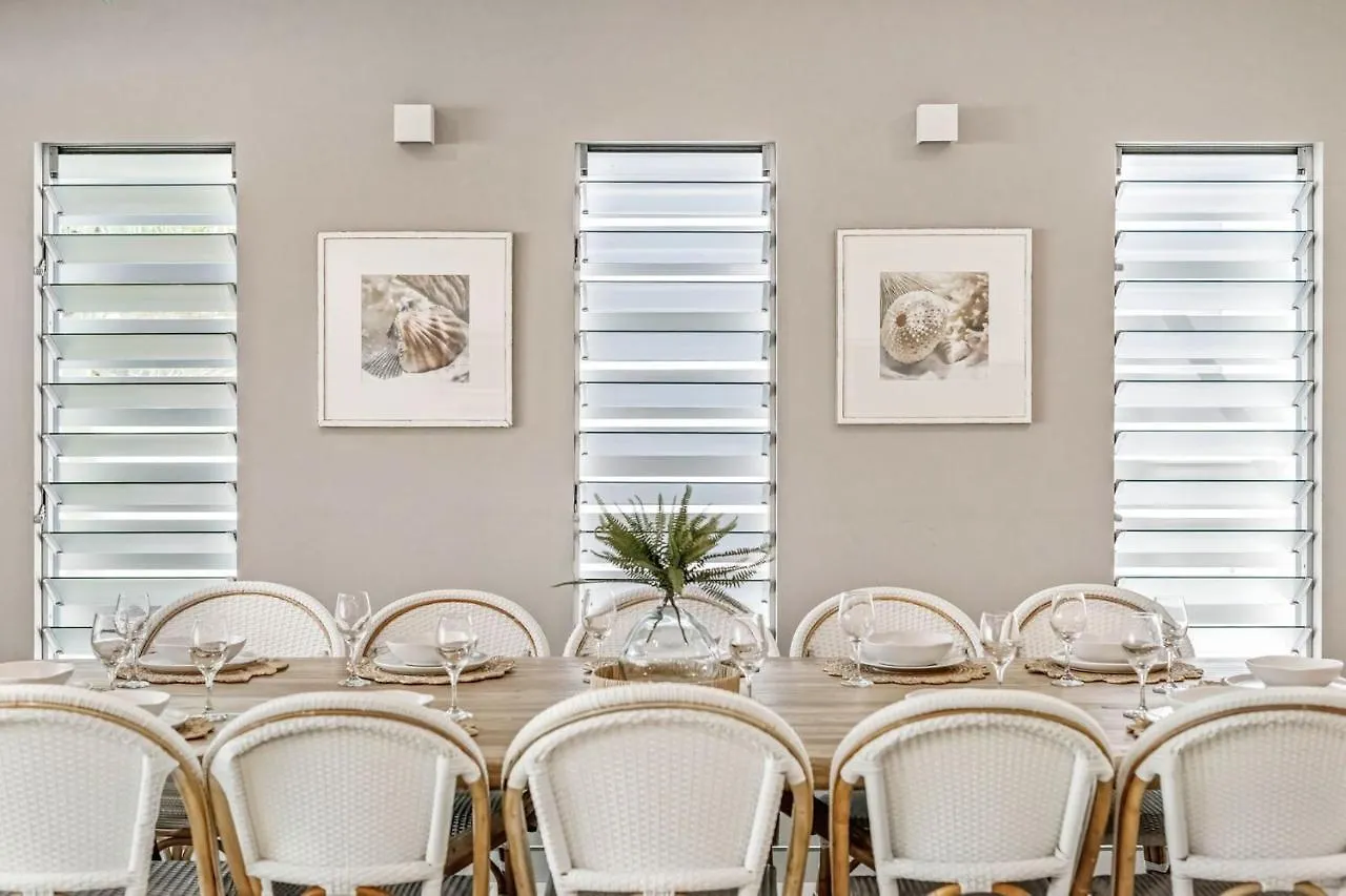 Alex Beach House, 100 Steps To The Sand, With Ocean Views Alexandra Headland Holiday home