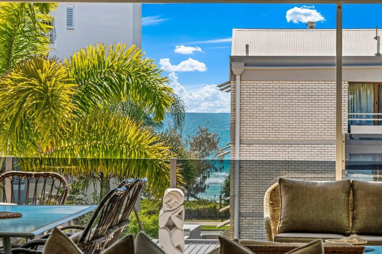 Holiday home Alex Beach House, 100 Steps To The Sand, With Ocean Views Alexandra Headland