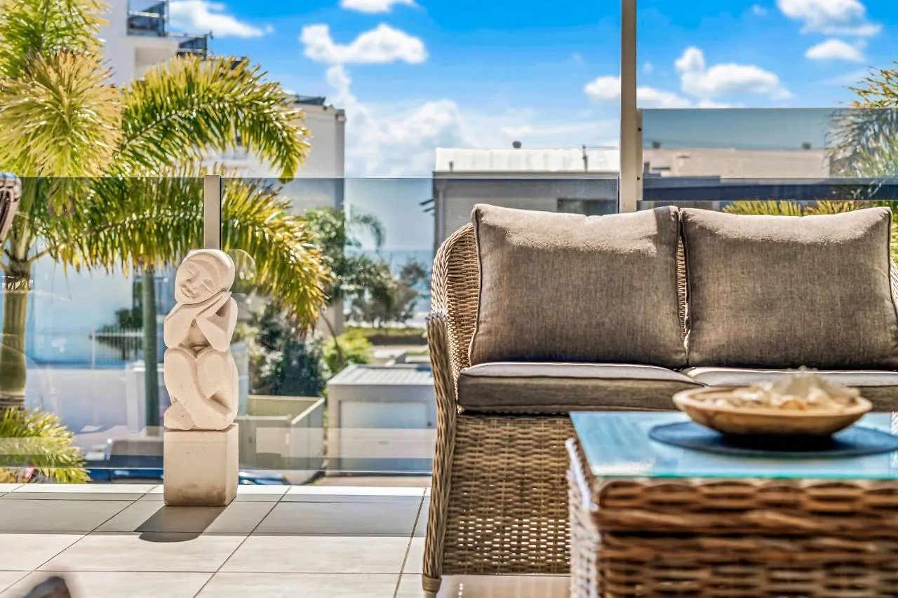Alex Beach House, 100 Steps To The Sand, With Ocean Views Alexandra Headland 0*,